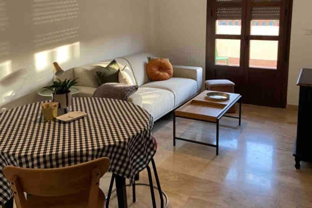 Atico Santa Lucia Terraza Y Parking Gratuitos Διαμέρισμα Alcalá de Guadaira Εξωτερικό φωτογραφία